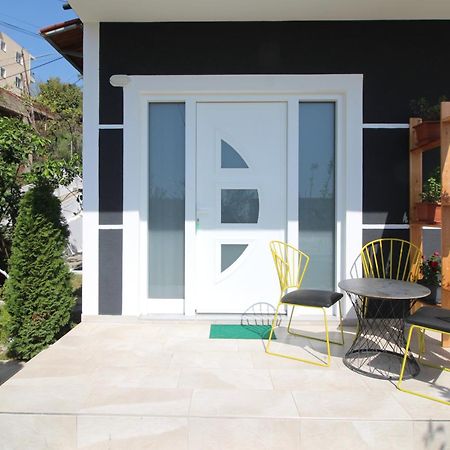 Alis Apartments ساراندا المظهر الخارجي الصورة