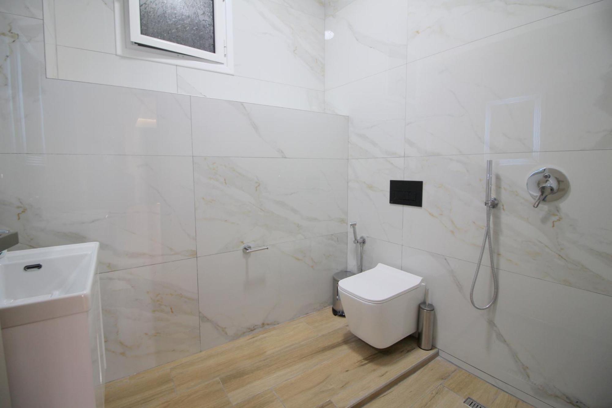 Alis Apartments ساراندا المظهر الخارجي الصورة