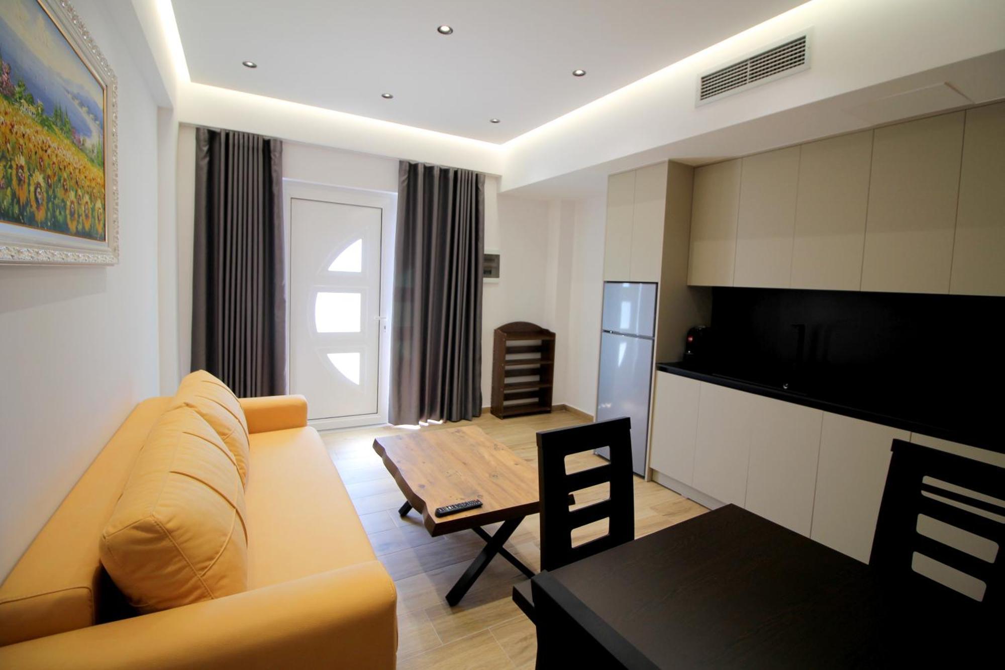 Alis Apartments ساراندا المظهر الخارجي الصورة