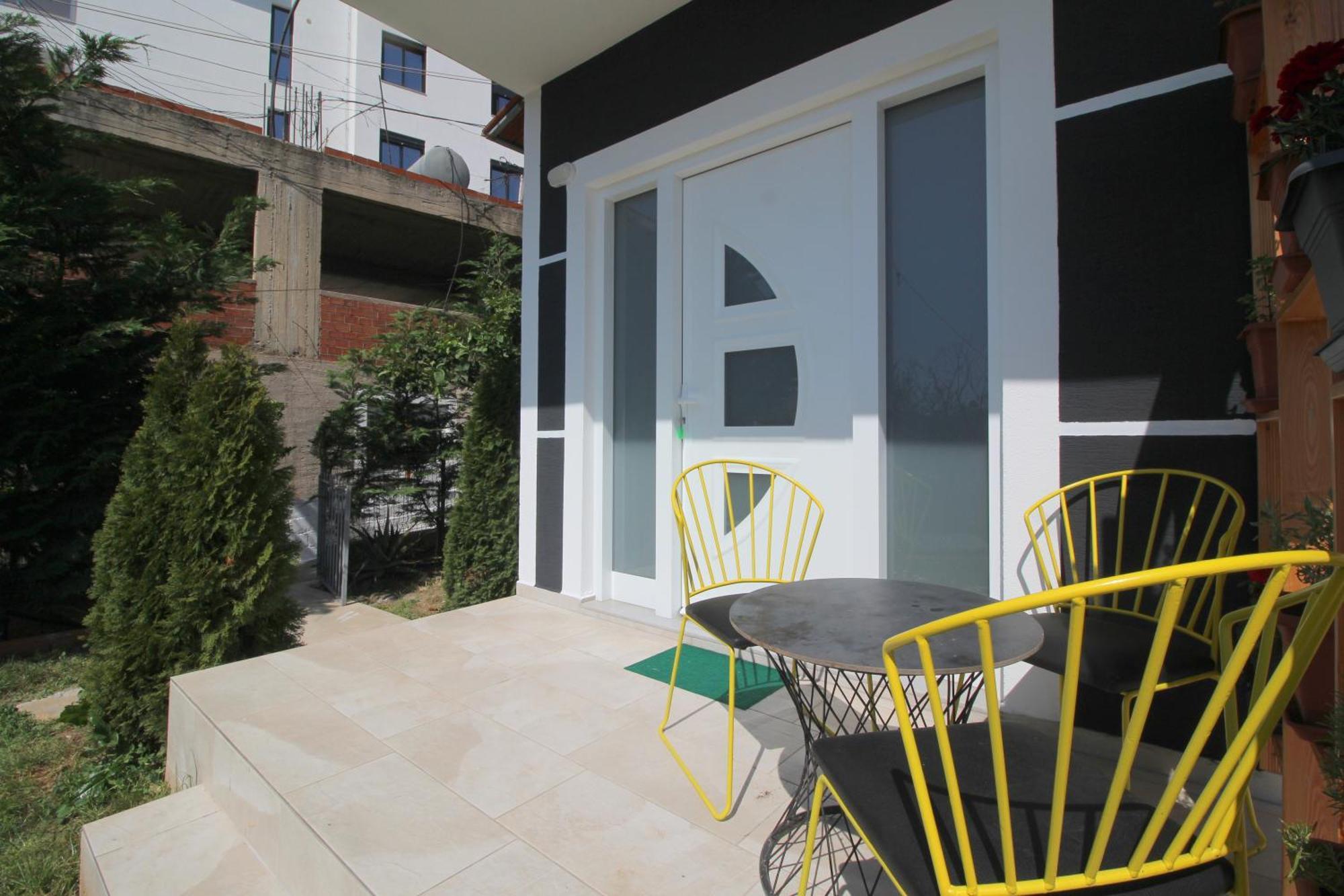 Alis Apartments ساراندا المظهر الخارجي الصورة