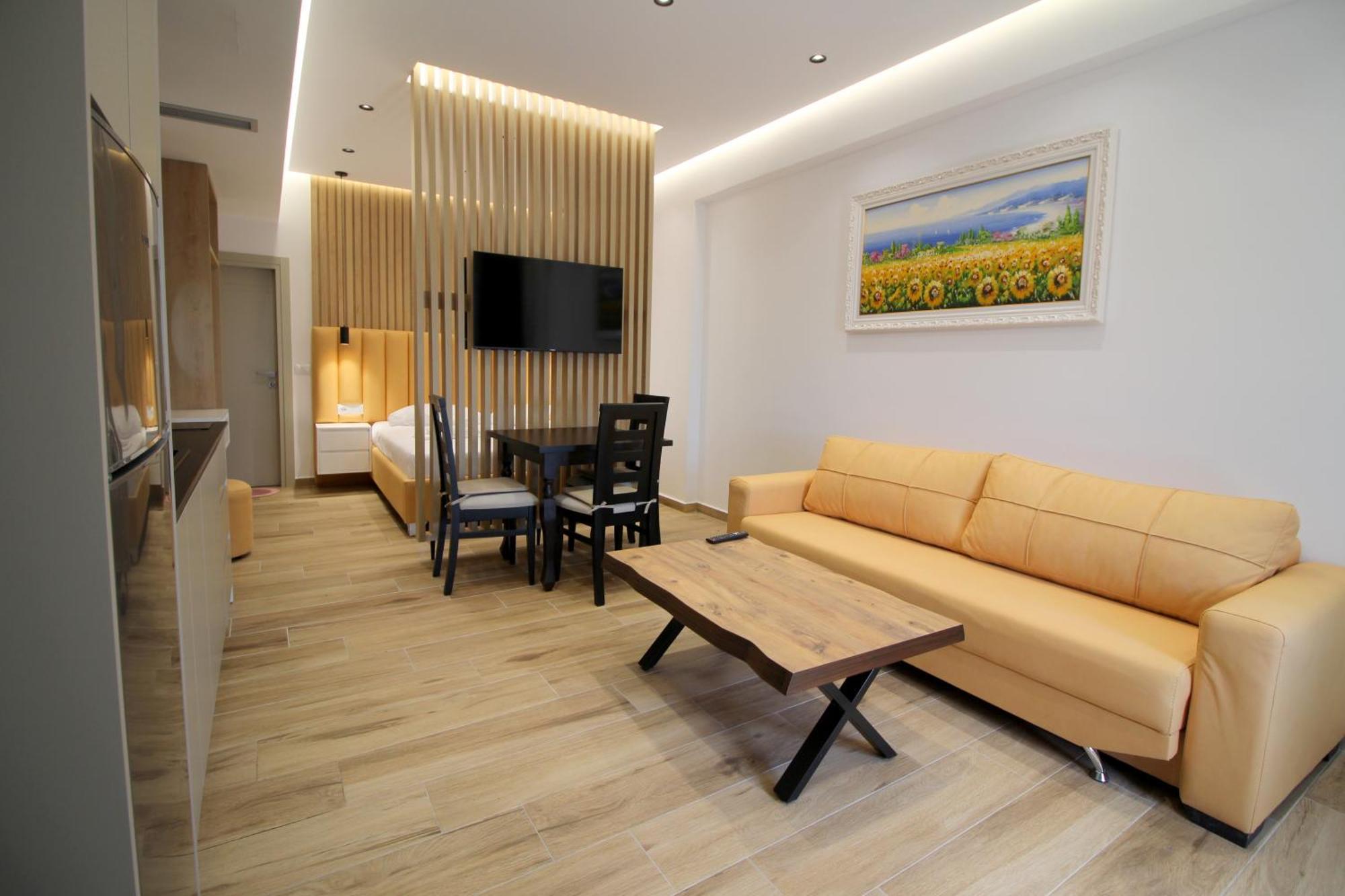 Alis Apartments ساراندا المظهر الخارجي الصورة