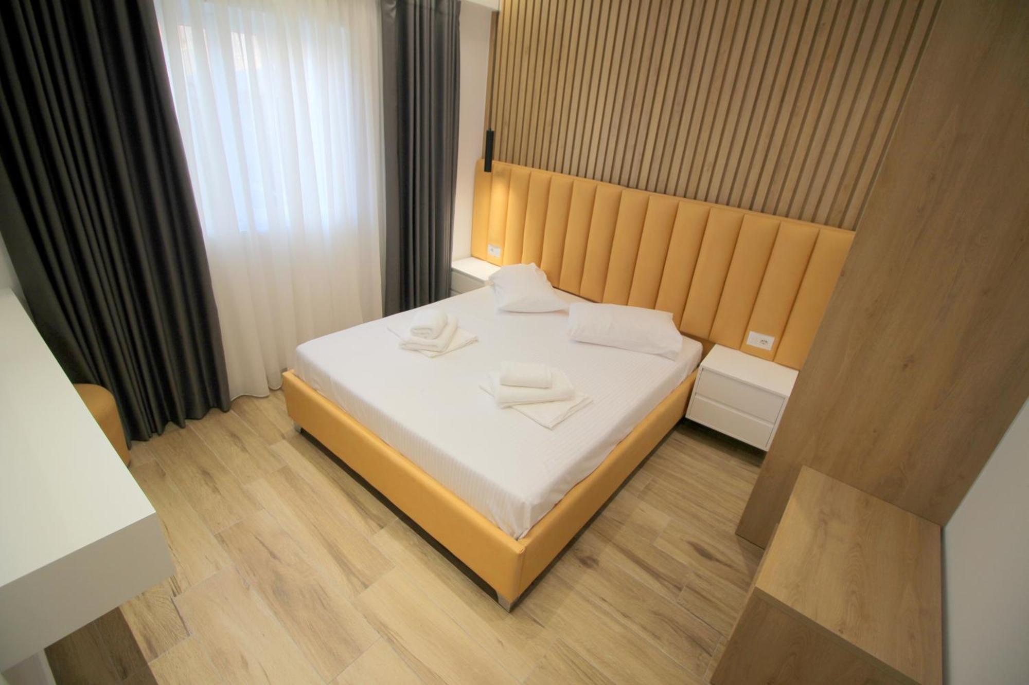 Alis Apartments ساراندا المظهر الخارجي الصورة